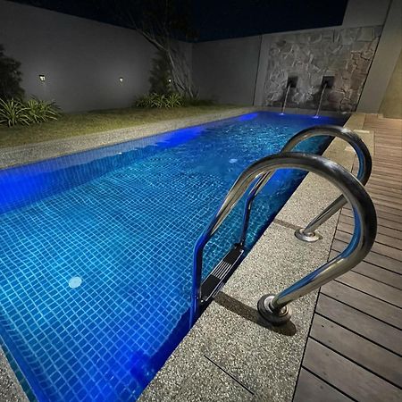 La Villa Langkawi - Private Pool Pantai Cenang  Kamer foto